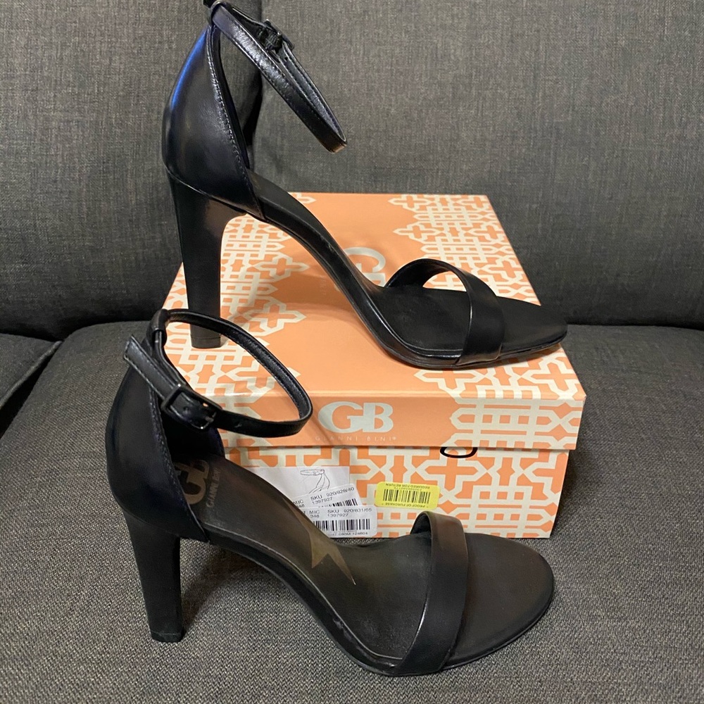 Brand New Gianni Bini Heels